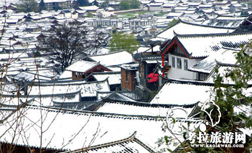 丽江古城雪景